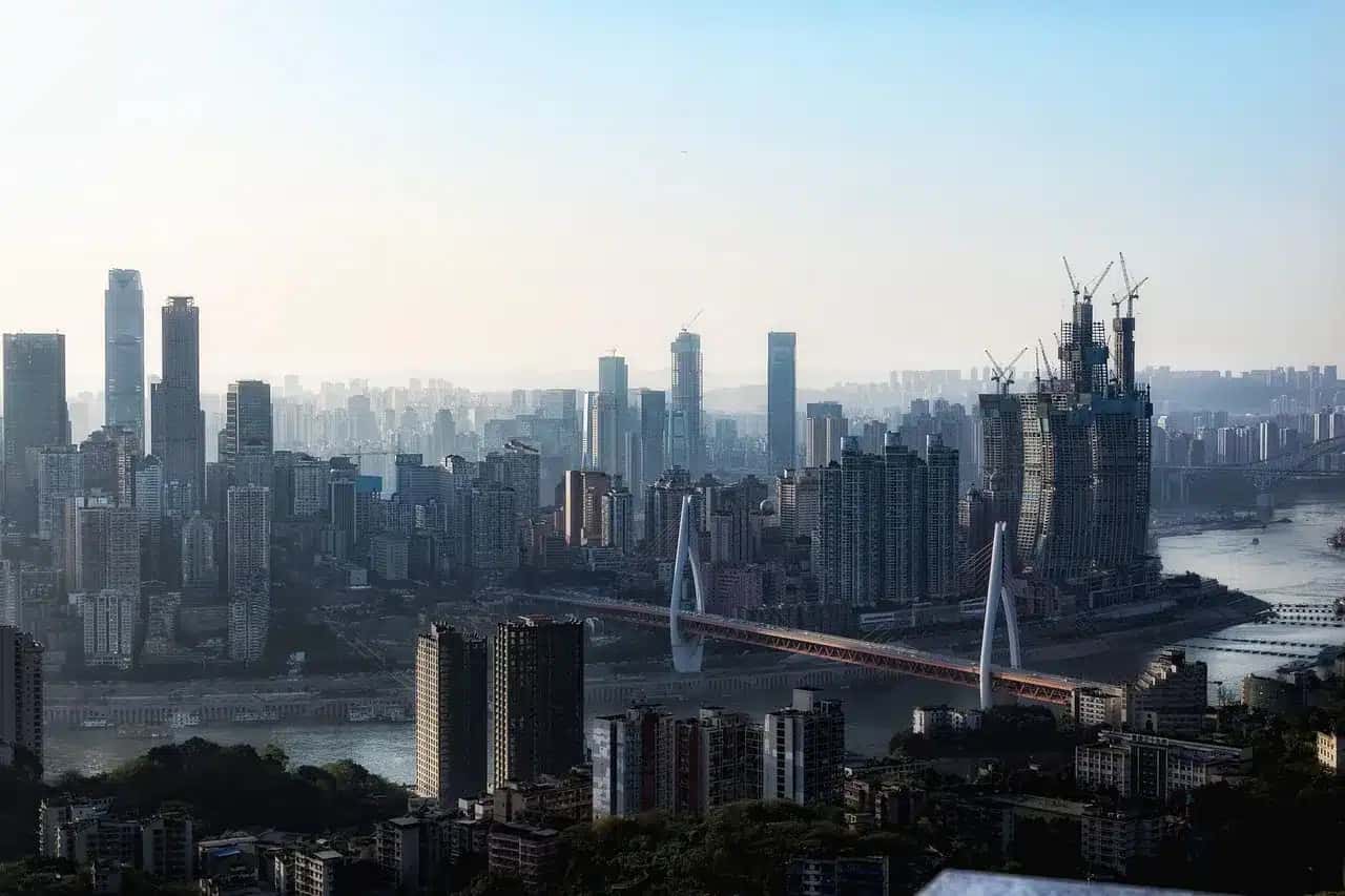 China: Economia em Contraste com Crescimento Tecnológico e IA