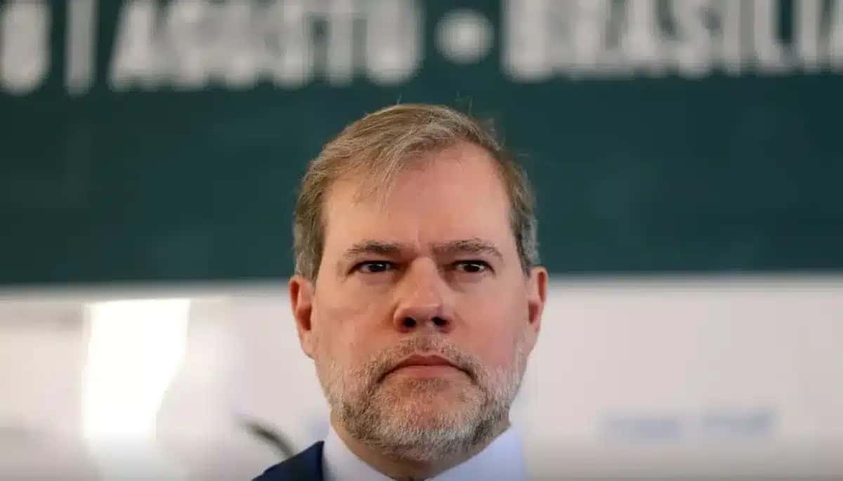Partido Novo acusa Toffoli e protocolou notícias-crime contra ministro no caso Master