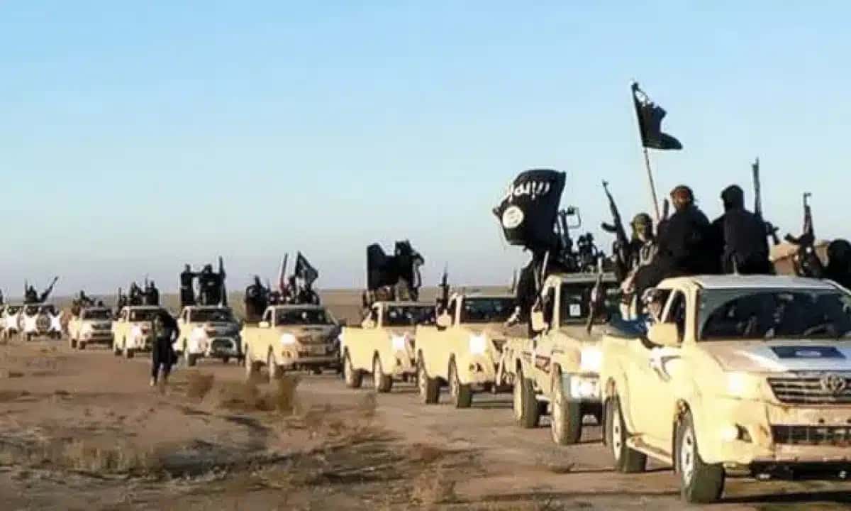 Operações Americanas Explosivas: EUA Atacam ISIS na Síria em Operação Relâmpago