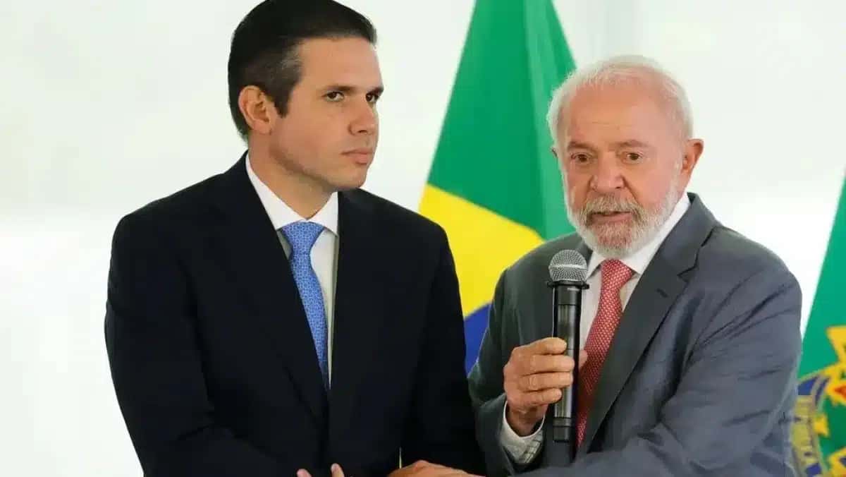 Edson Fachin cancela almoço no STF: crise ética e futuro do tribunal em xeque!