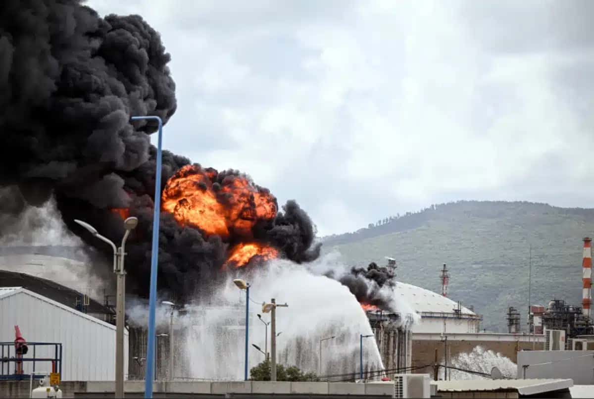 Irã Ataca Israel: Crise no Oriente Médio Desencadeia Explosão nos Preços do Petróleo!