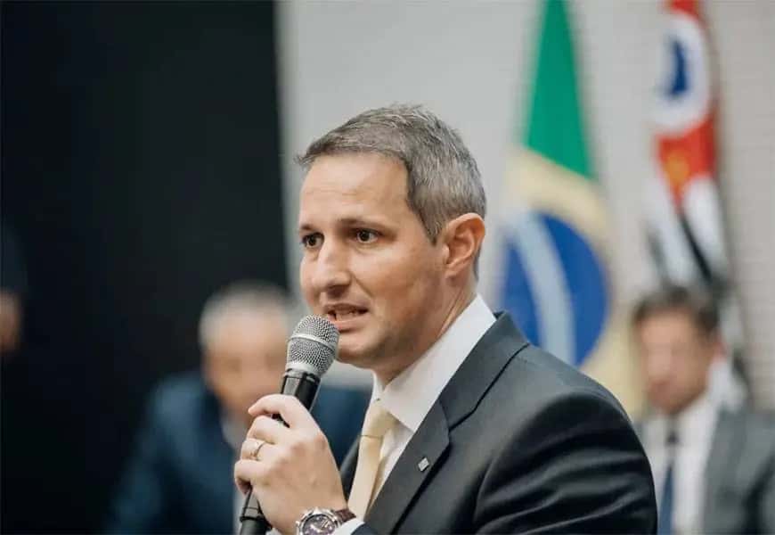 Luiz Derrite abre caminho para disputar governo de SP sem Tarcísio