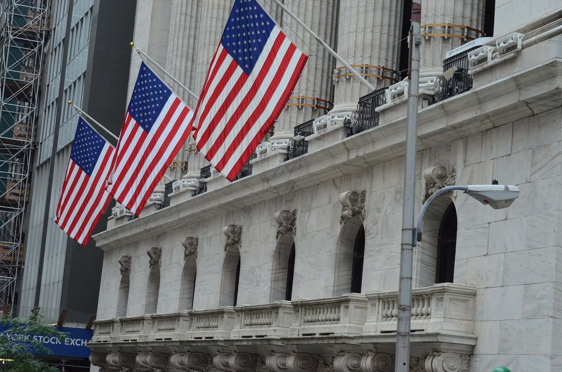 IPO Gigantes de 2025: Smithfield, SailPoint e Outras Ações Impactantes!