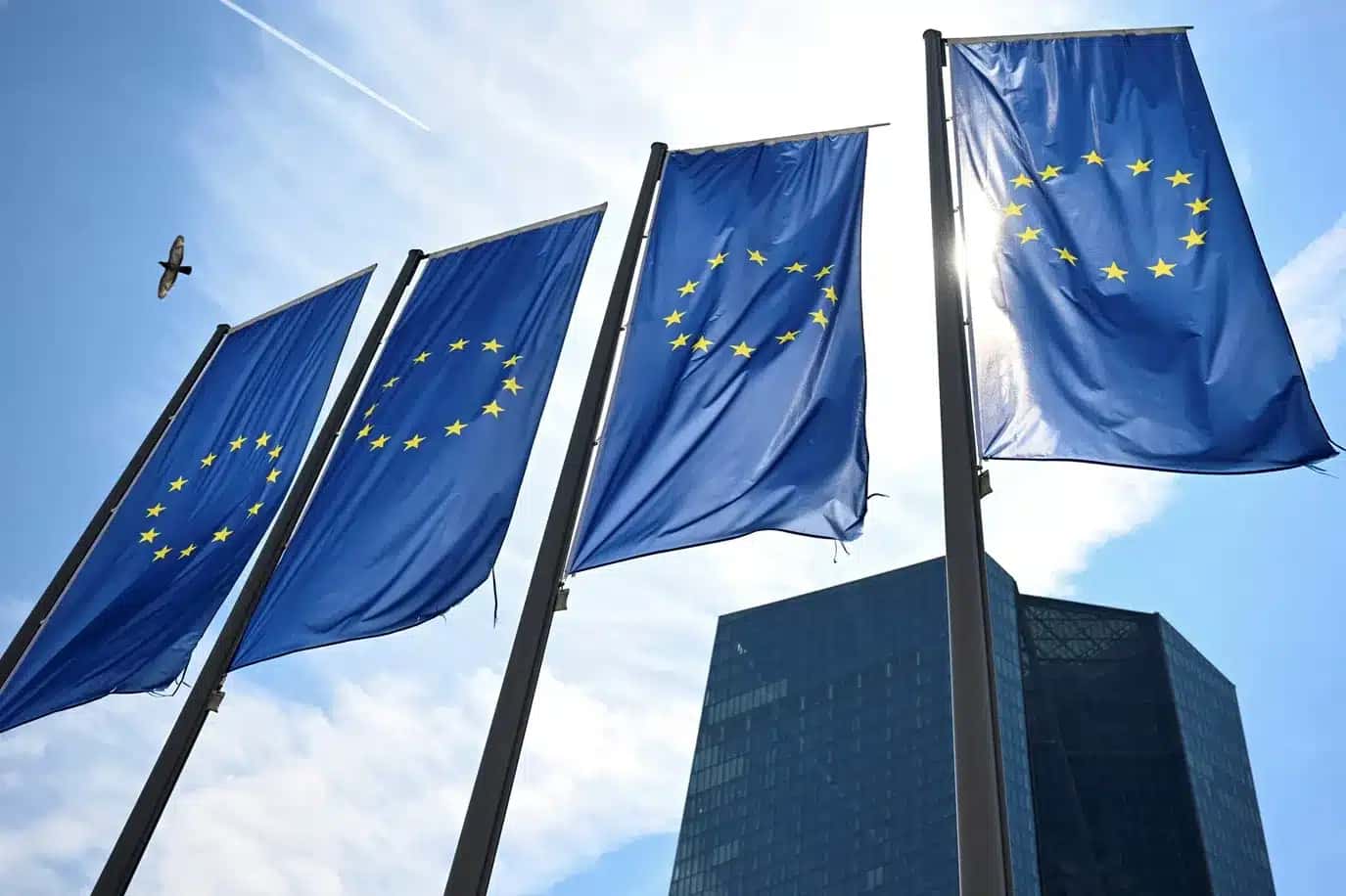 Inflação da Zona do Euro dispara em Março: O que o BCE deve fazer agora?