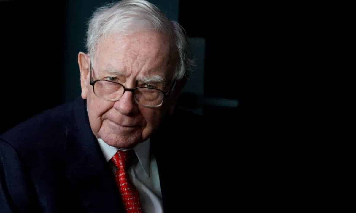 Berkshire Hathaway Surpreende com Crescimento e Novo CEONo comando!