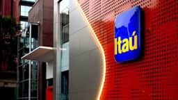 Itaúsa (ITSA4) vs. Itaú (ITUB4): Estratégia Surpreendente Revelada por Analista