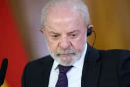 Lula Reage com Cautela à Rejeição de Messias no Senado: Estratégias e Desconfianças