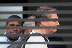 Flávio Bolsonaro e Torres se encontram: Anistia e drama familiar em foco