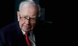Berkshire Hathaway Surpreende com Crescimento e Novo CEONo comando!